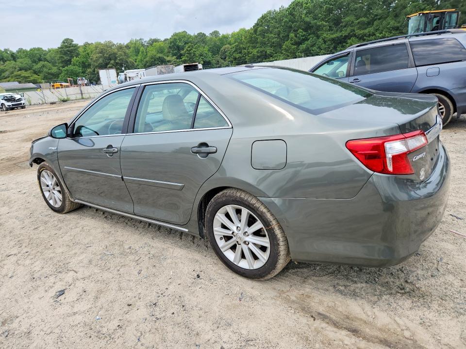 2013 TOYOTA CAMRY HYBRID XLE — Фото 2 из 13