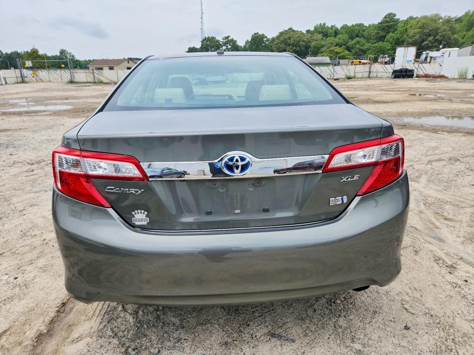 2013 TOYOTA CAMRY HYBRID XLE — Фото 6 из 13