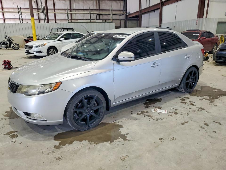 KNAFW4A36D5670327 2013 KIA FORTE photo no. 1
