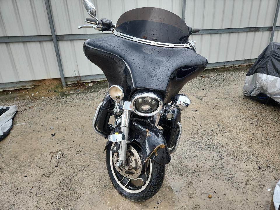 2013 HARLEY-DAVIDSON FLHX STREET GLIDE — Фото 2 из 8