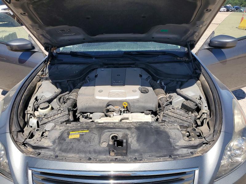 2013 INFINITI G37 COUPE X — Фото 11 из 13