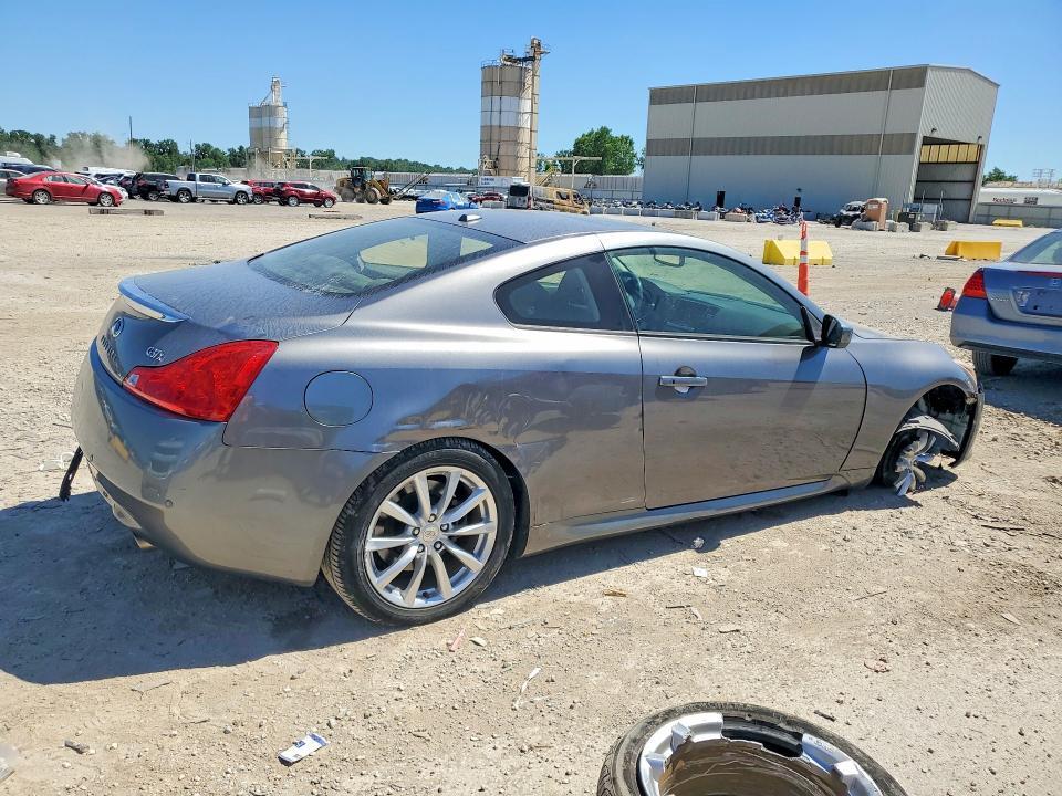 2013 INFINITI G37 COUPE X — Фото 3 из 13