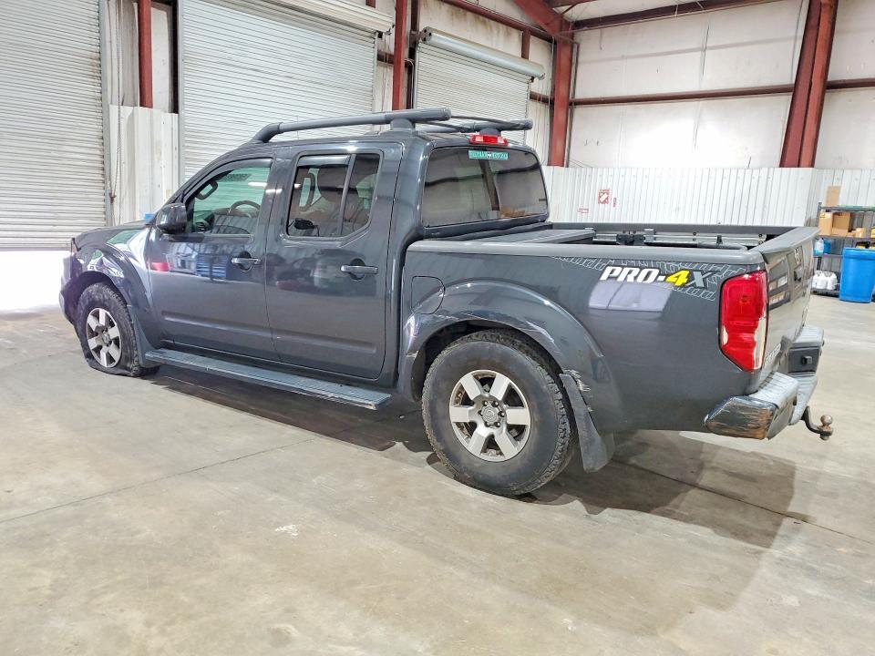 2013 NISSAN FRONTIER S — Фото 2 из 12