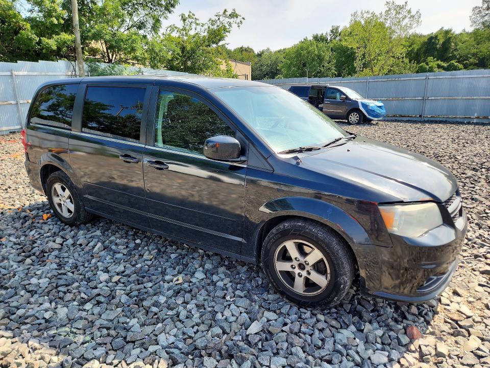 2012 DODGE GRAND CARAVAN CREW — Фото 4 из 13