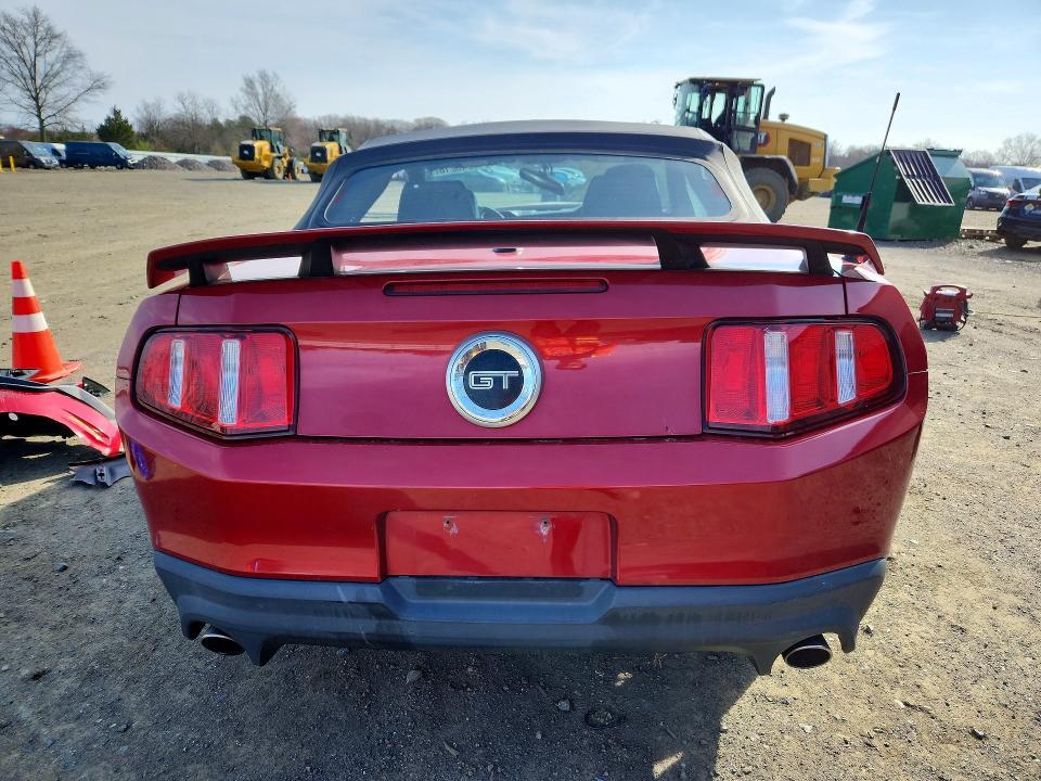 2012 FORD MUSTANG GT — Фото 6 из 12