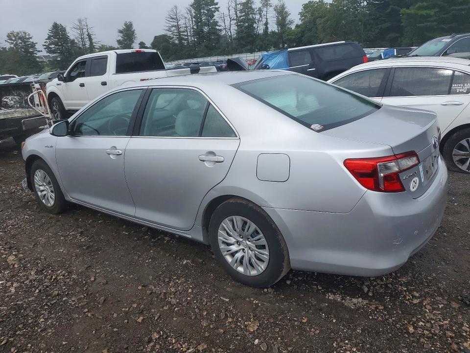 2012 TOYOTA CAMRY HYBRID LE — Фото 2 из 12