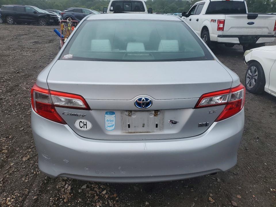2012 TOYOTA CAMRY HYBRID LE — Фото 6 из 12