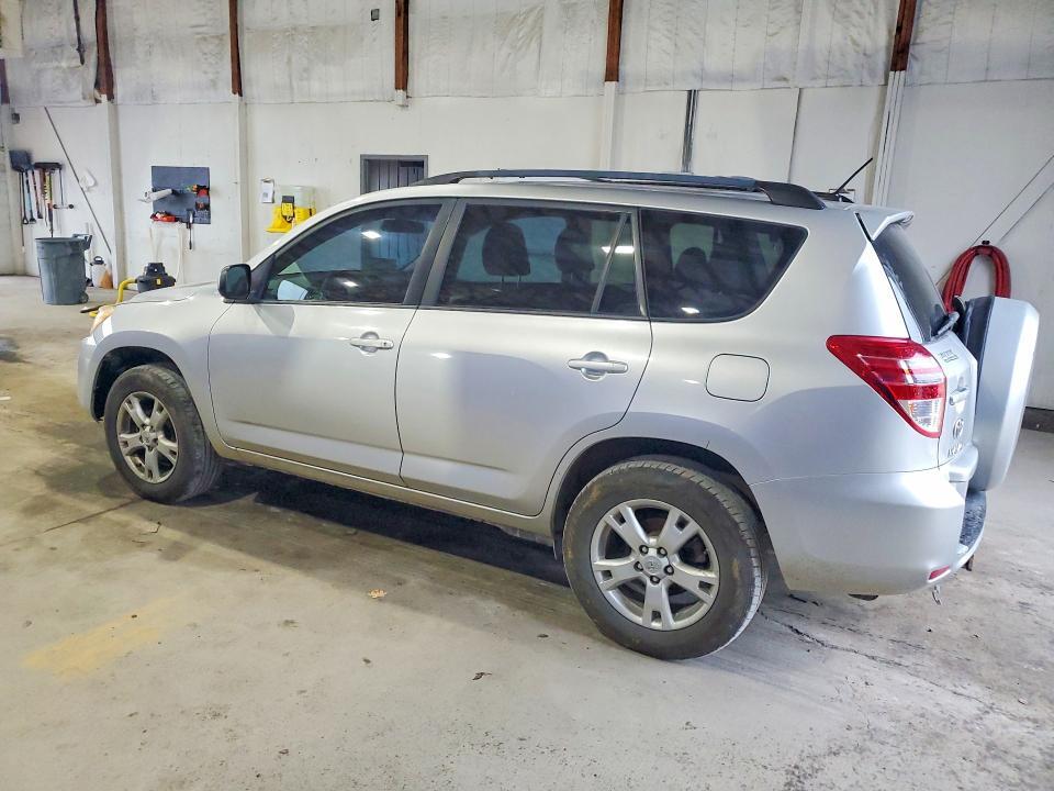 2012 TOYOTA RAV4 BASE — Фото 2 из 13