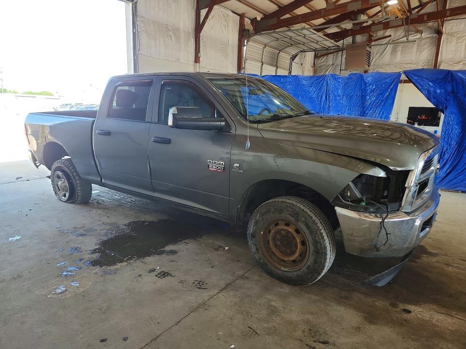 2012 DODGE RAM 2500 ST — Фото 4 из 12