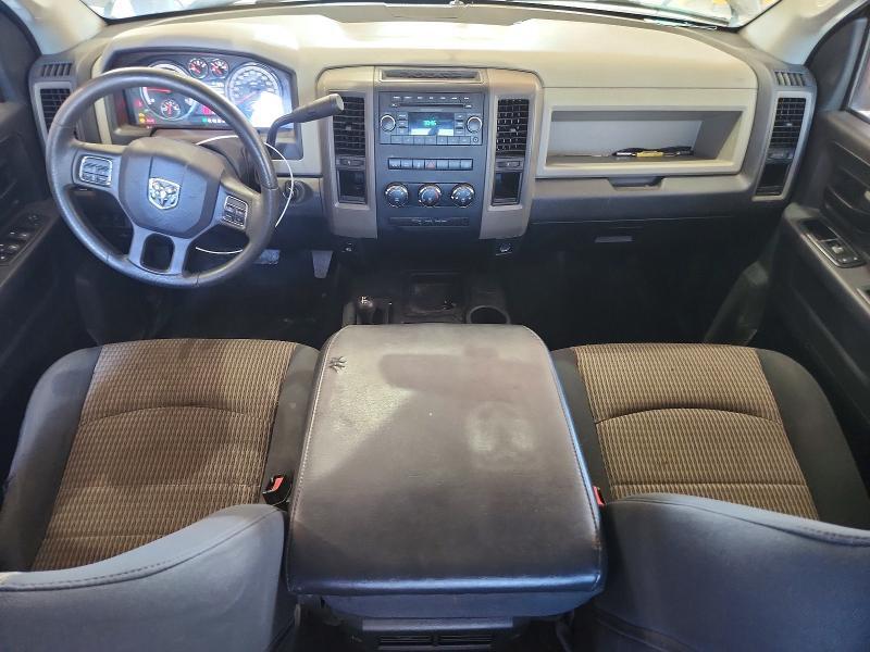 2012 DODGE RAM 2500 ST — Фото 8 из 12