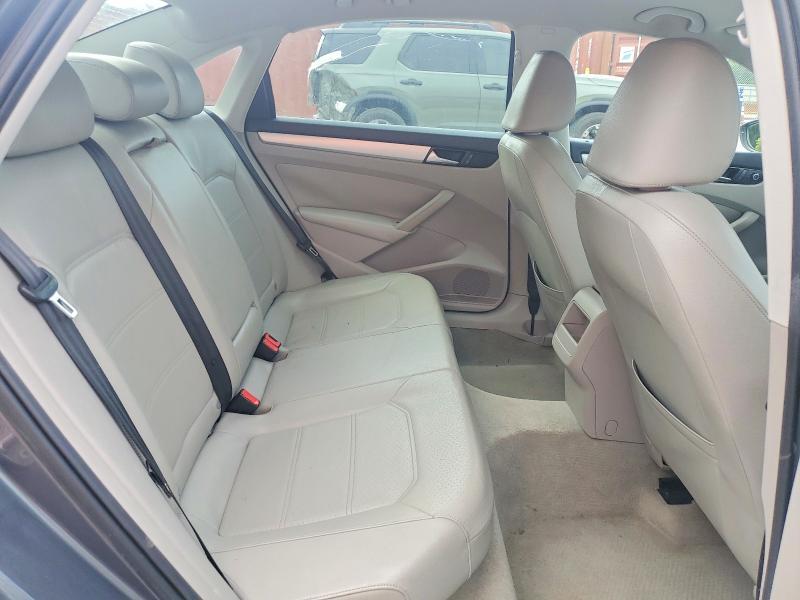 2012 VOLKSWAGEN PASSAT SE — Фото 10 из 12