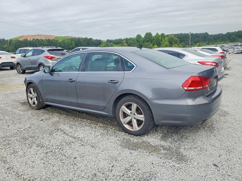 2012 VOLKSWAGEN PASSAT SE — Фото 2 из 12