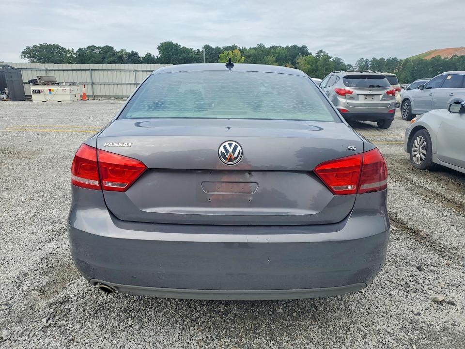 2012 VOLKSWAGEN PASSAT SE — Фото 6 из 12