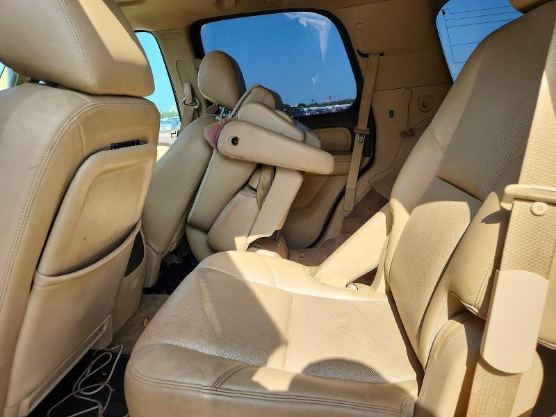 2012 GMC YUKON DENALI — Фото 10 из 12