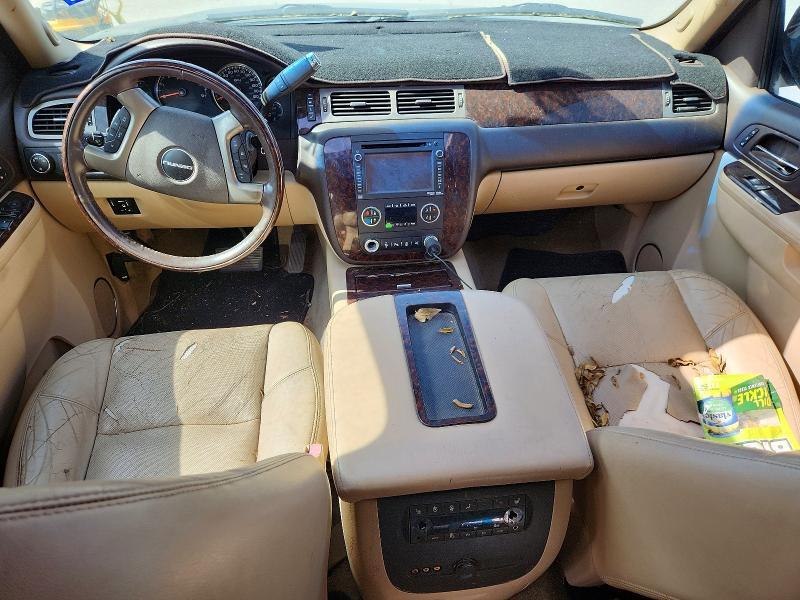 2012 GMC YUKON DENALI — Фото 8 из 12