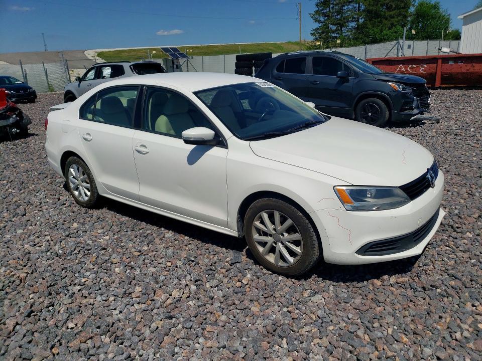 2011 VOLKSWAGEN JETTA SE — Фото 4 из 12