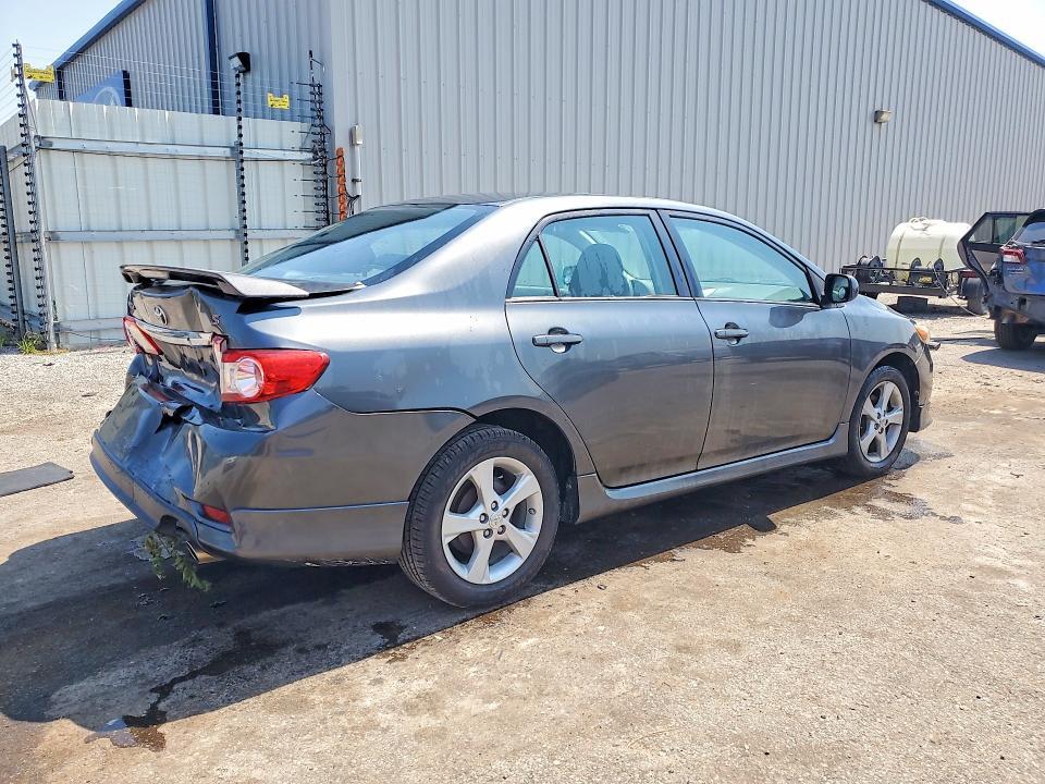 2011 TOYOTA COROLLA S — Фото 3 из 12