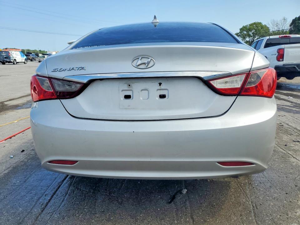 2011 HYUNDAI SONATA GLS — Фото 6 из 12