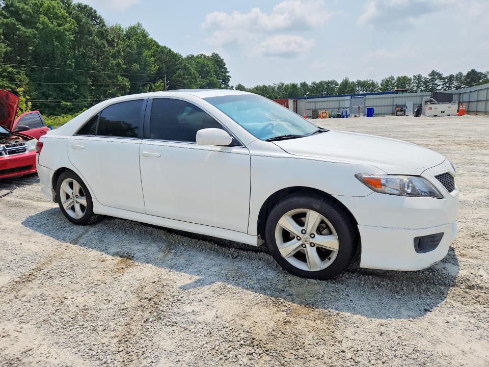 2011 TOYOTA CAMRY SE — Фото 4 из 12
