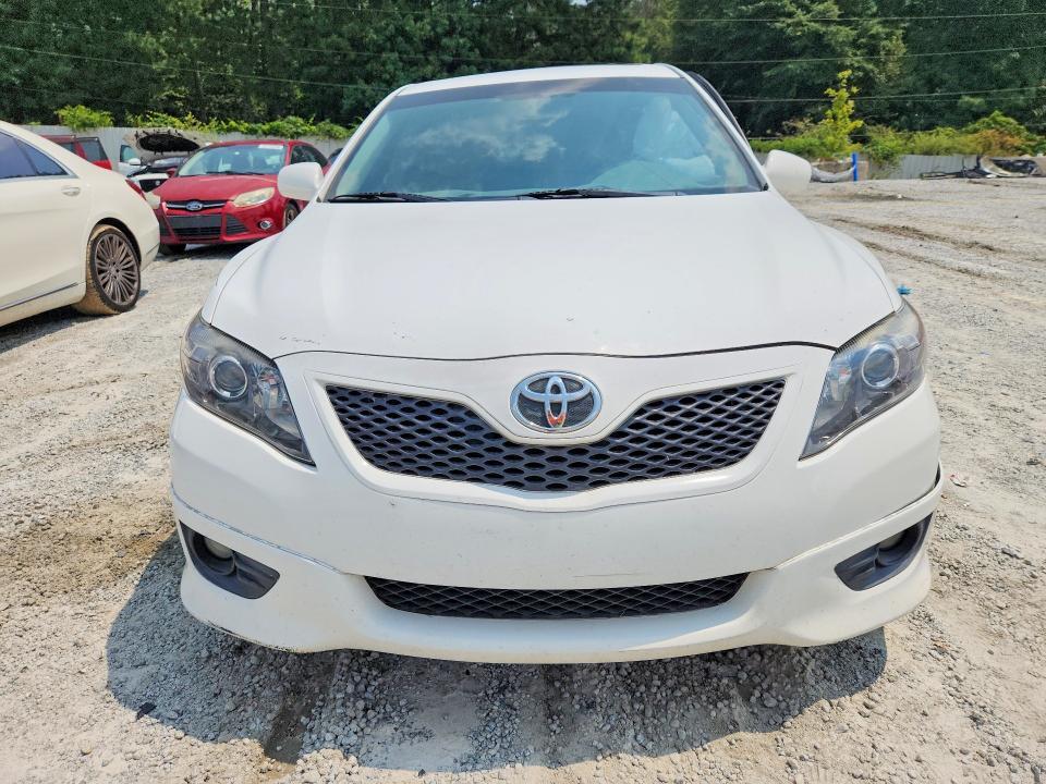 2011 TOYOTA CAMRY SE — Фото 5 из 12