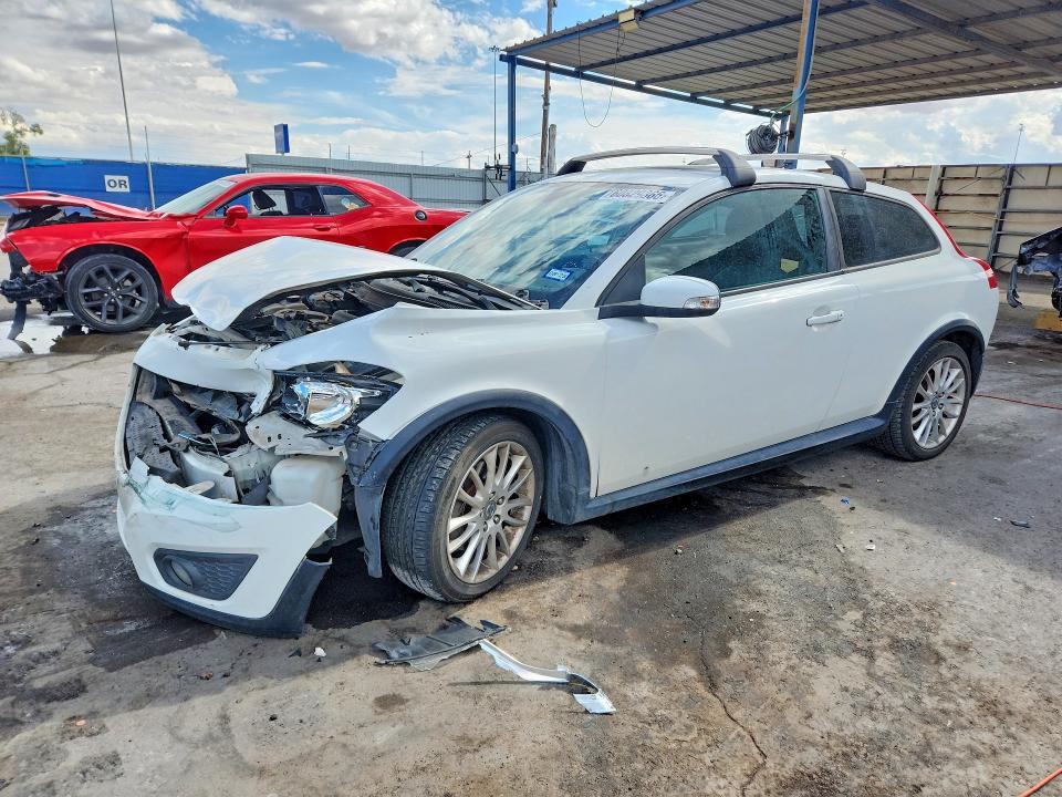 2011 VOLVO C30 YV1672MK8B2198406