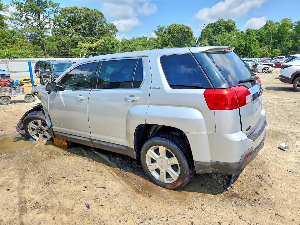 2CTALBEW7A6237845 2010 GMC TERRAIN photo no. 2