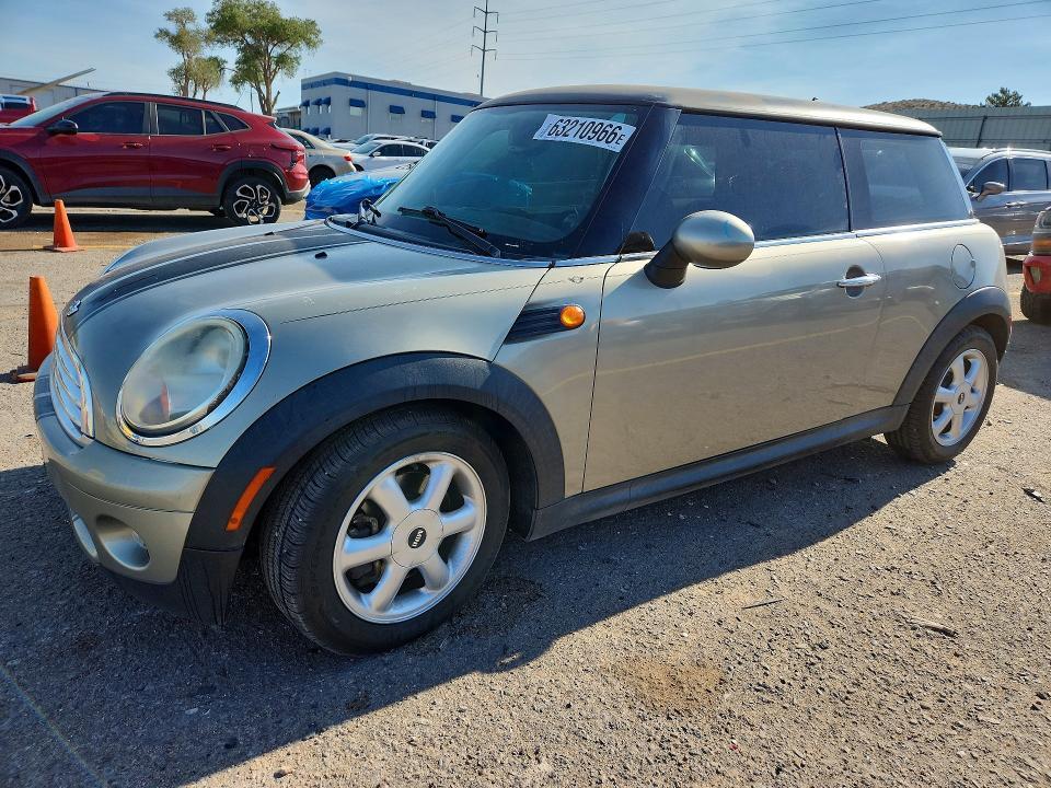 WMWMF33579TW78309 2009 MINI COOPER photo no. 1
