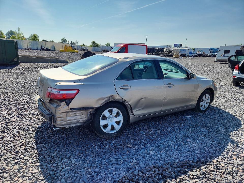 2007 TOYOTA CAMRY LE V6 — Фото 3 из 12