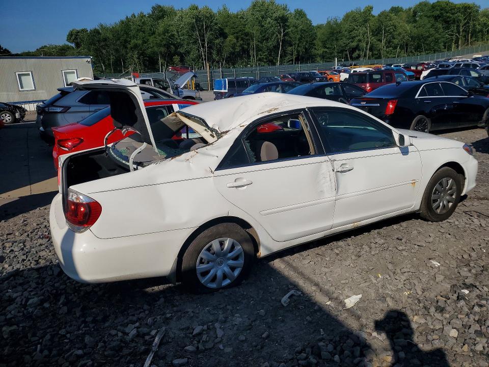 4T1BE30K26U743575 2006 TOYOTA CAMRY photo no. 3