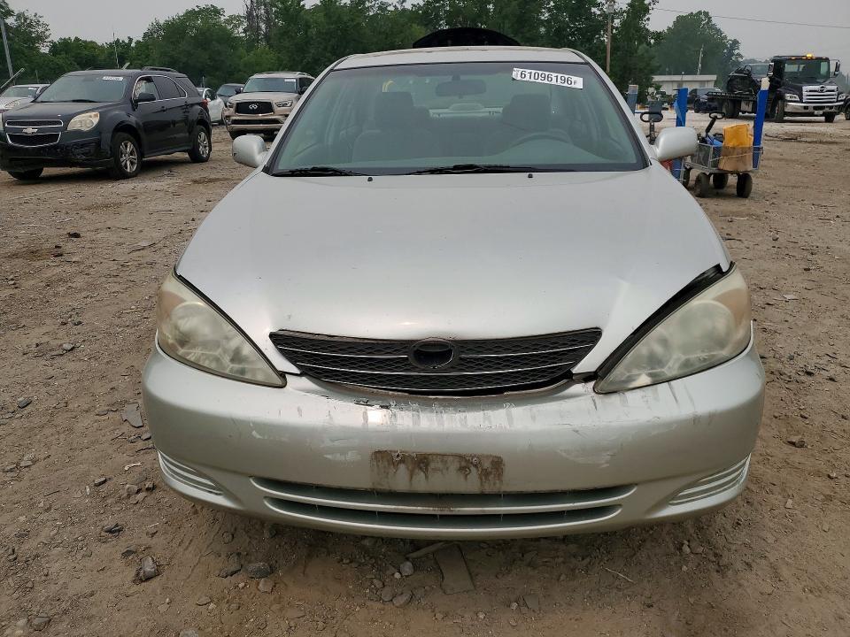 2004 TOYOTA CAMRY LE — Фото 5 из 12