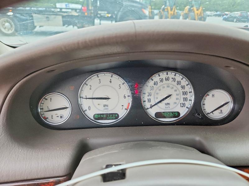 2002 CHRYSLER 300M — Фото 9 из 12