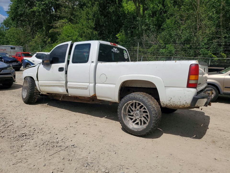 1GTHC29U11E168052 2001 GMC SIERRA photo no. 2