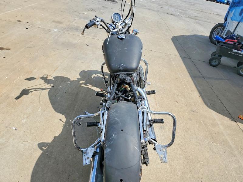 1HFSC3701YA201084 2000 HONDA VT1100 photo no. 6