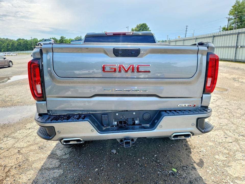 2026 GMC SIERRA K1500 AT4 — Фото 6 из 12