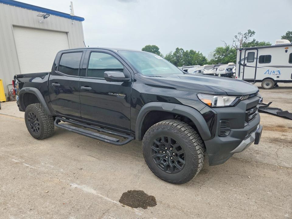 1GCPTEEK0S1171339 2025 CHEVROLET COLORADO photo no. 4