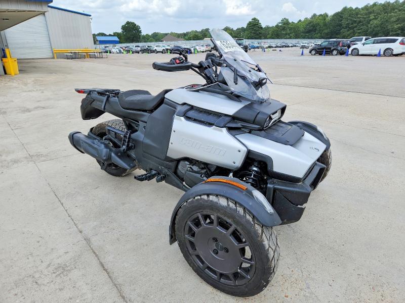 2025 CAN-AM CANYON 2BXBKDD25SV000095