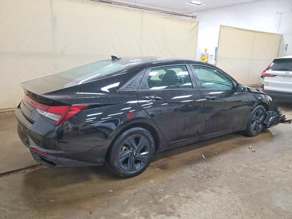 KMHLM4AG4PU371973 2023 HYUNDAI ELANTRA photo no. 3