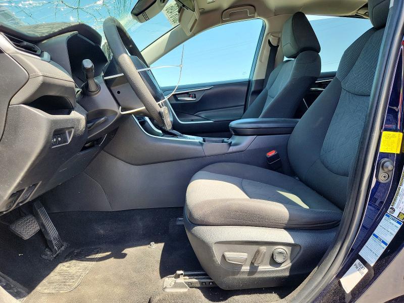 2022 TOYOTA RAV4 XLE — Фото 7 из 13