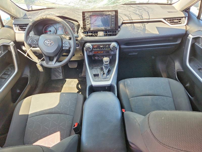 2022 TOYOTA RAV4 XLE — Фото 8 из 13