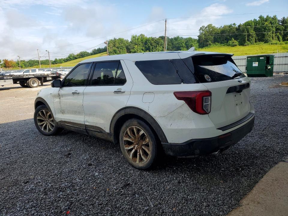 1FMSK7KH9NGA08848 2022 FORD EXPLORER photo no. 2