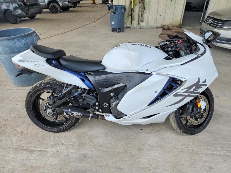 2022 SUZUKI GSX1300 JS1EJ11B8N7101451