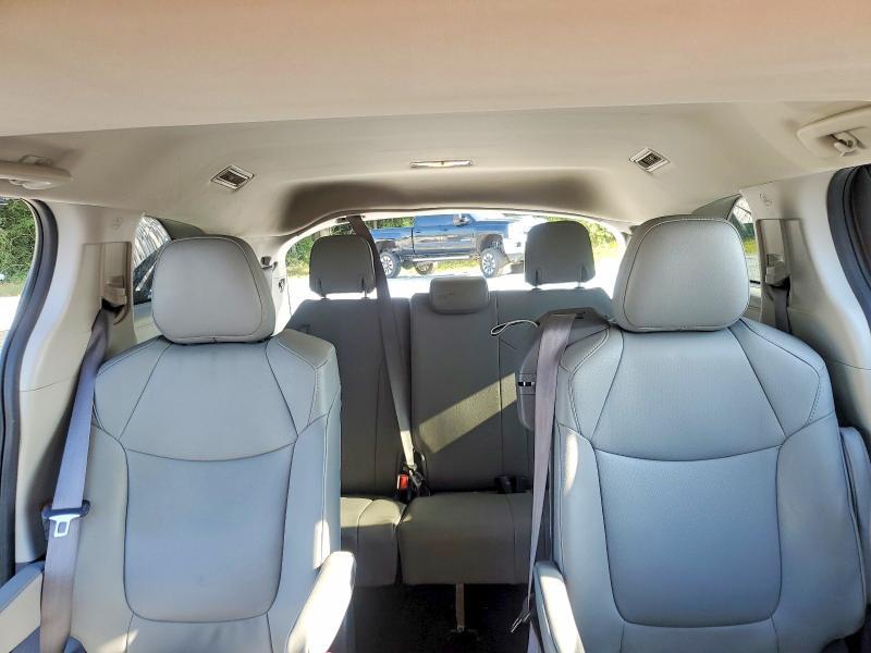 5TDYRKEC5NS077782 2022 TOYOTA SIENNA photo no. 10