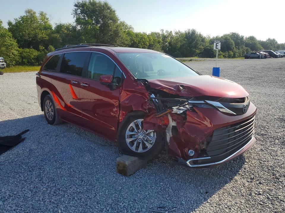 5TDYRKEC5NS077782 2022 TOYOTA SIENNA photo no. 4