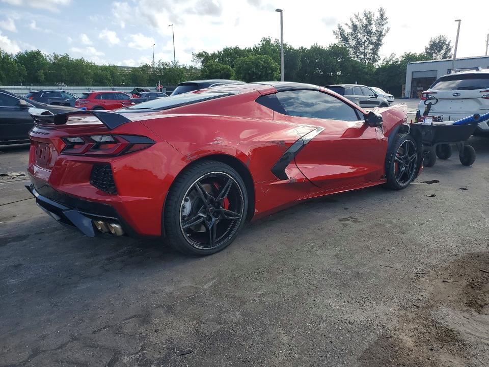 2021 CHEVROLET CORVETTE STINGRAY 2LT — Фото 3 из 12
