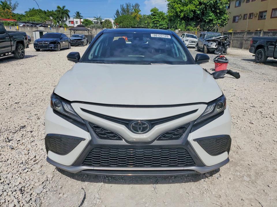 2021 TOYOTA CAMRY XSE — Фото 5 из 13