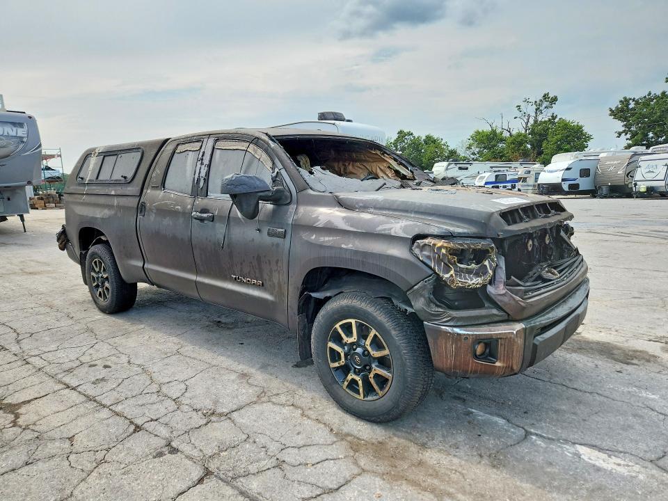 2020 TOYOTA TUNDRA DOUBLE CAB LIMITED — Фото 4 из 11