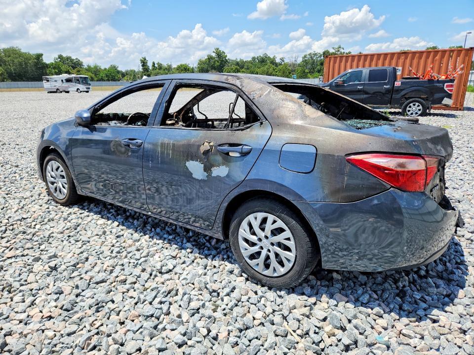 5YFBURHE6KP941950 2019 TOYOTA COROLLA photo no. 2