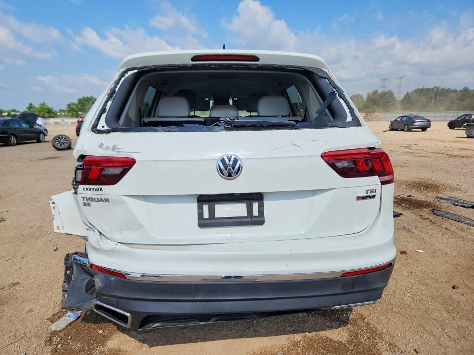 3VV2B7AX4JM140334 2018 VOLKSWAGEN TIGUAN photo no. 6