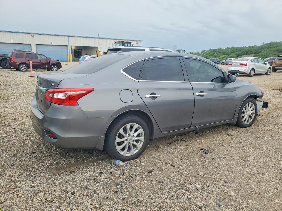 3N1AB7AP4JL624264 2018 NISSAN SENTRA photo no. 3