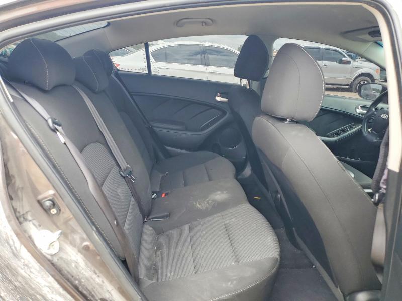 2018 KIA FORTE LX — Фото 10 из 12